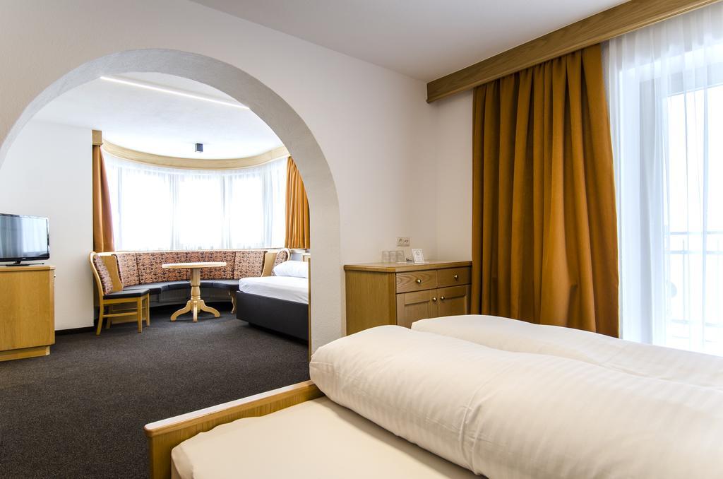 Hotel Garni Persutt Ішгль Екстер'єр фото
