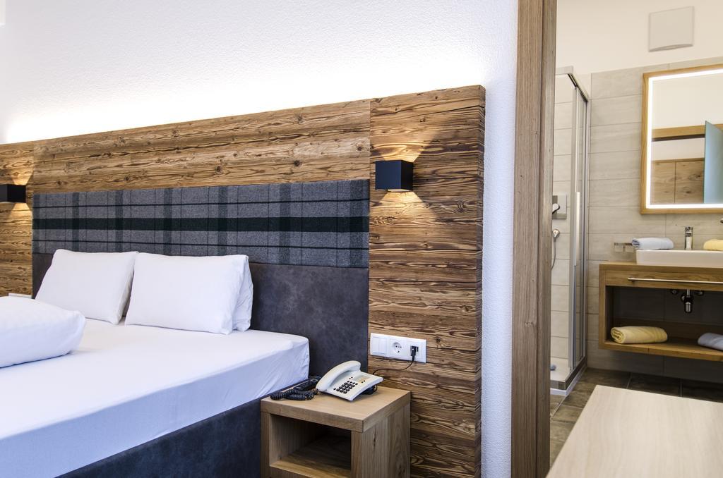 Hotel Garni Persutt Ішгль Екстер'єр фото