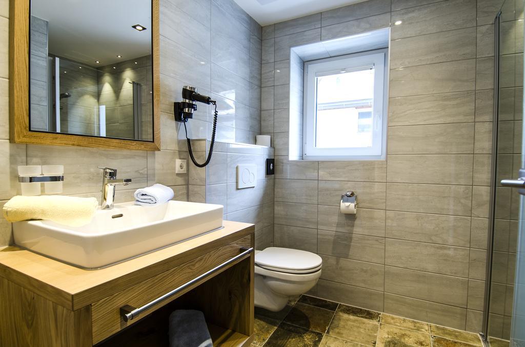 Hotel Garni Persutt Ішгль Екстер'єр фото