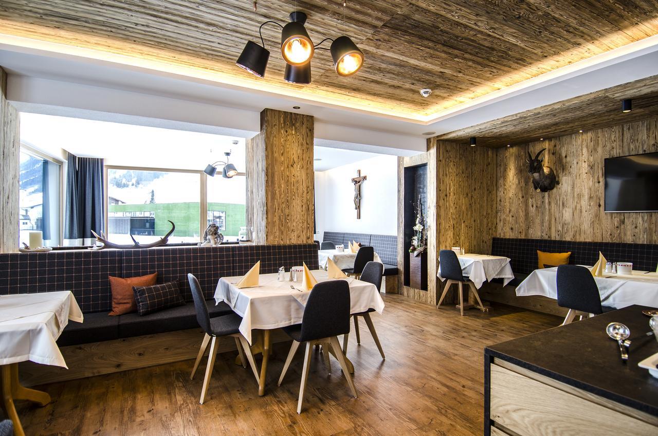 Hotel Garni Persutt Ішгль Екстер'єр фото